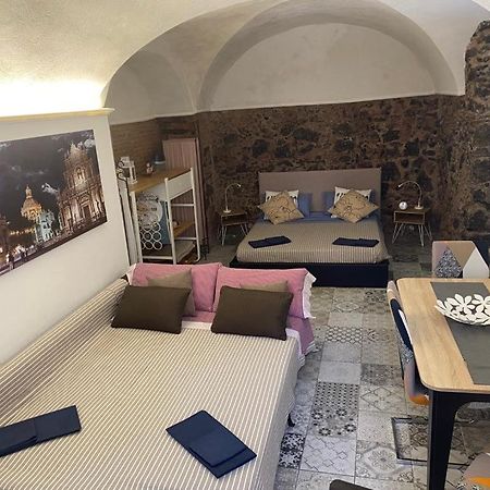 カターニア La Piccola Grotta Ursinoヴィラ エクステリア 写真